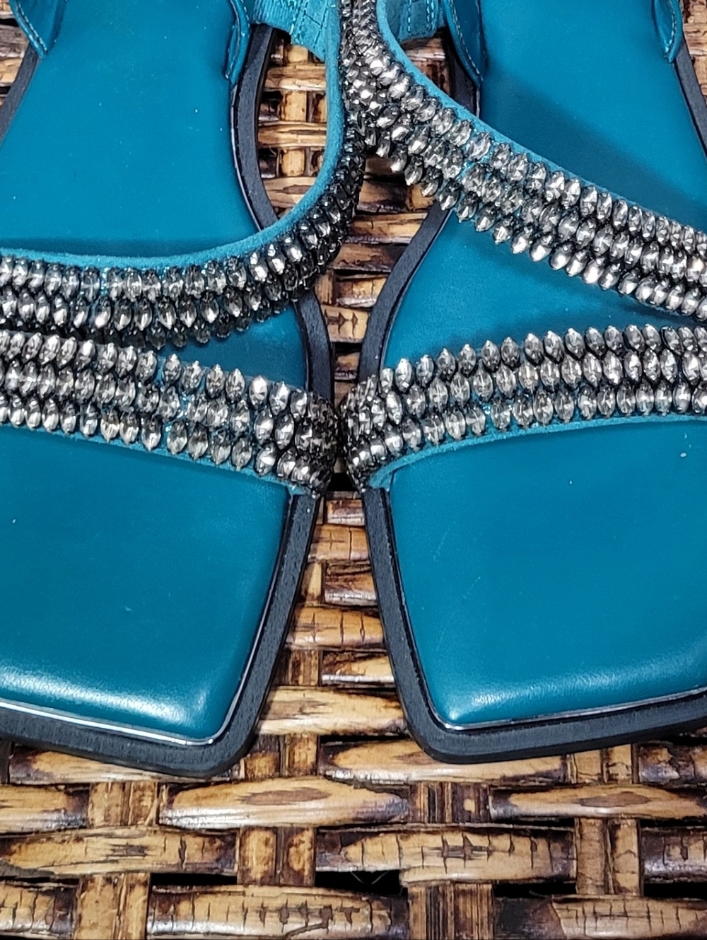 Vince Camuto Prizza Strappy Sandals 11M/42 1/2 - Picture 2 of 16
